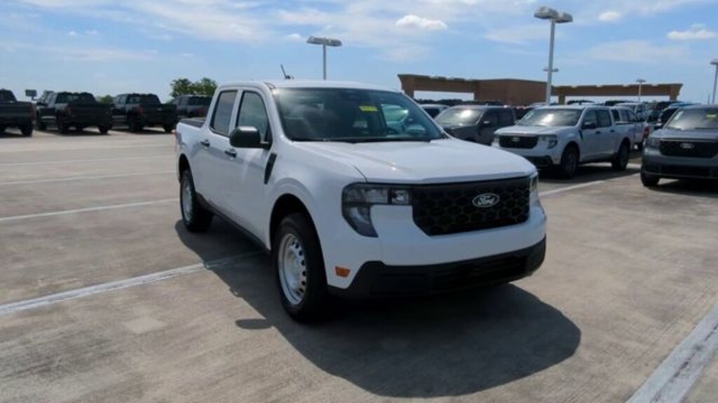 New 2026 Ford Maverick XL Truck SuperCrew