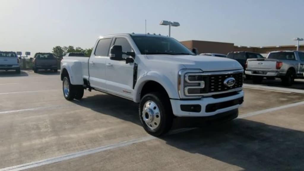 New 2026 Ford F-450 Truck Crew Cab