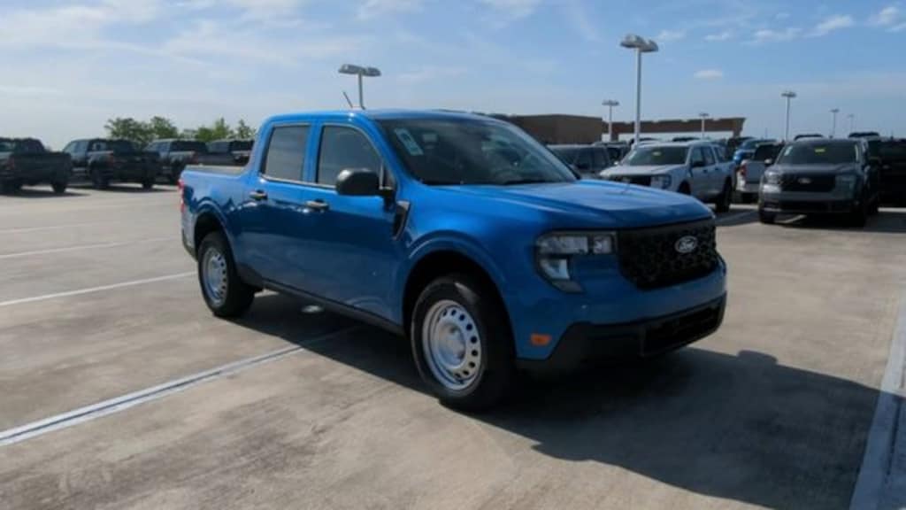 New 2026 Ford Maverick XL Truck SuperCrew