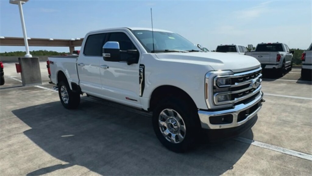 New 2025 Ford F-250 Truck Crew Cab