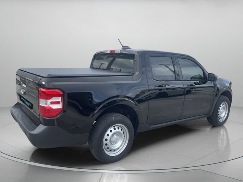 New 2026 Ford Maverick XL Truck SuperCrew