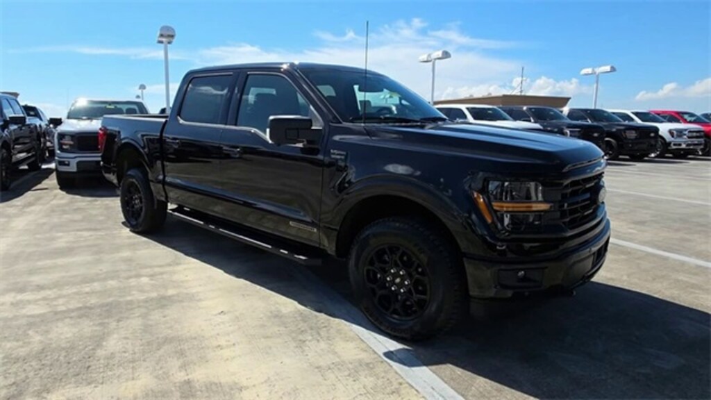 New 2025 Ford F-150 XLT Truck SuperCrew Cab