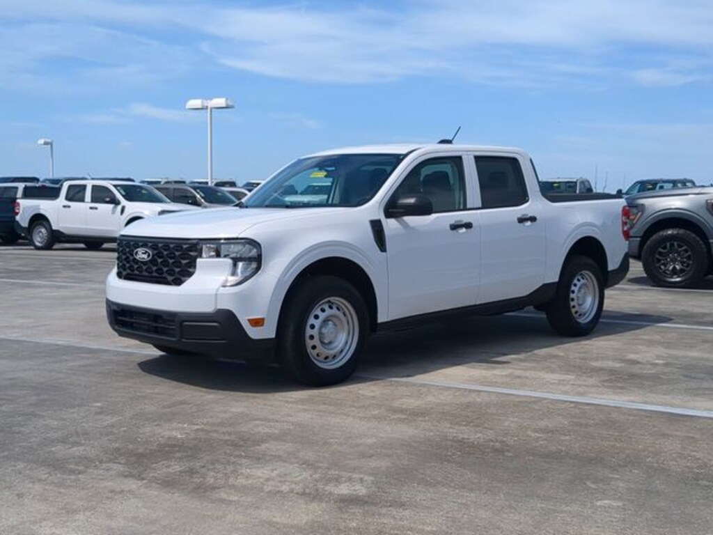 New 2026 Ford Maverick XL Truck SuperCrew