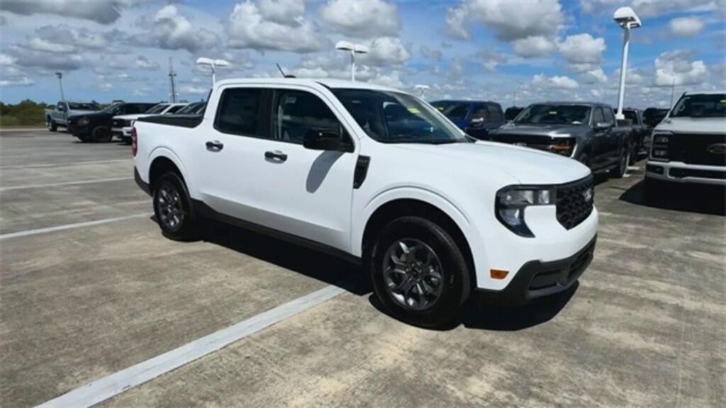 New 2025 Ford Maverick XLT Truck SuperCrew
