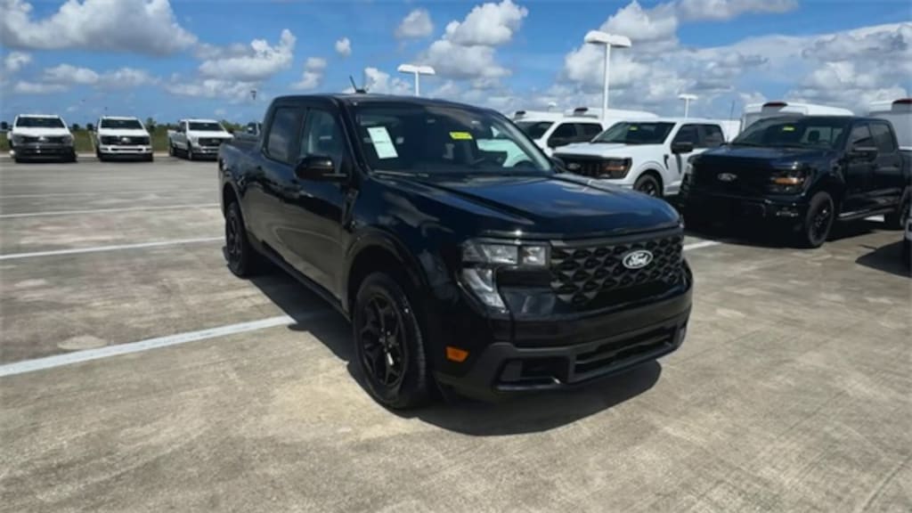 New 2025 Ford Maverick XLT Truck SuperCrew