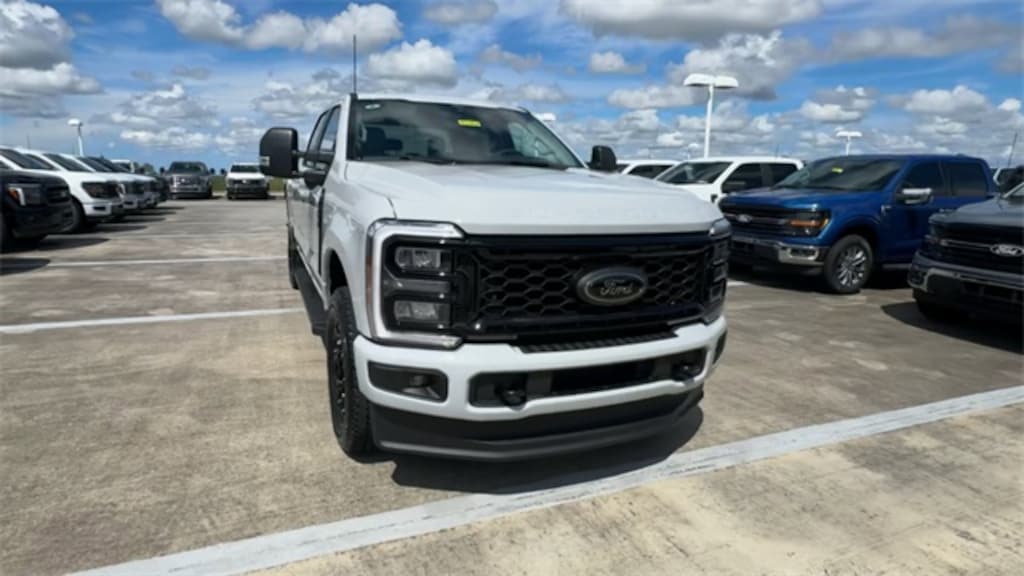 New 2026 Ford F-250 Truck Crew Cab
