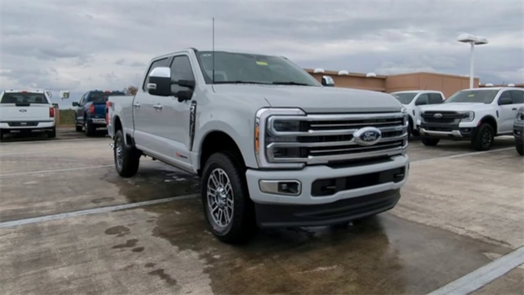 New 2026 Ford F-350 Platinum Truck Crew Cab