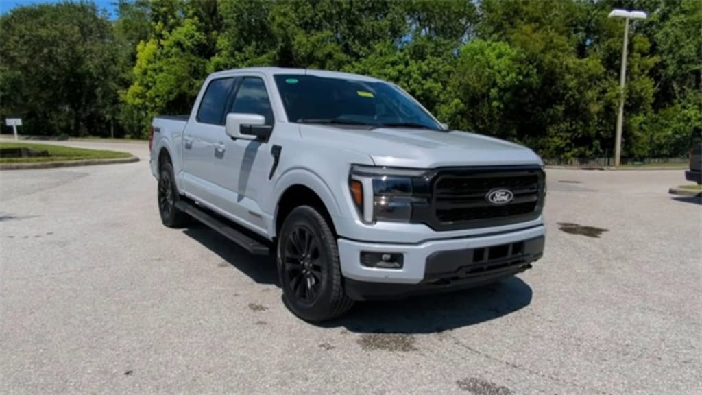 New 2025 Ford F-150 Lariat Truck SuperCrew Cab