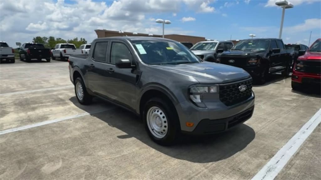 New 2025 Ford Maverick XL Truck SuperCrew