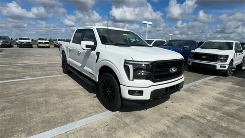 New 2025 Ford F-150 Lariat Truck SuperCrew Cab