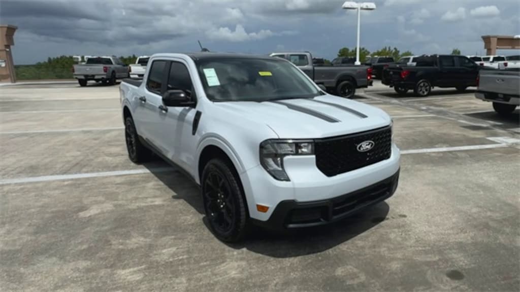 New 2025 Ford Maverick XLT Truck SuperCrew