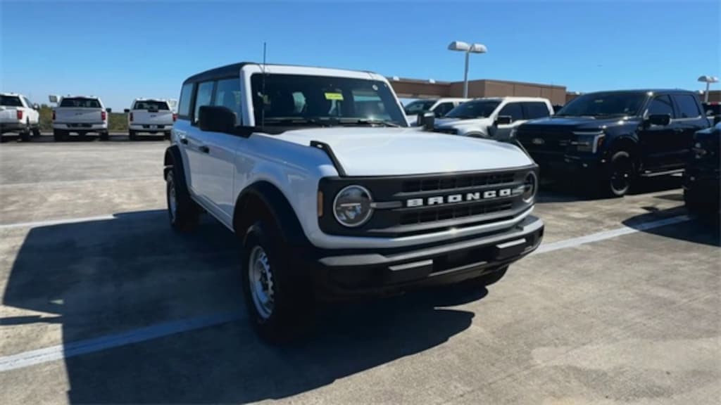 New 2025 Ford Bronco Base SUV