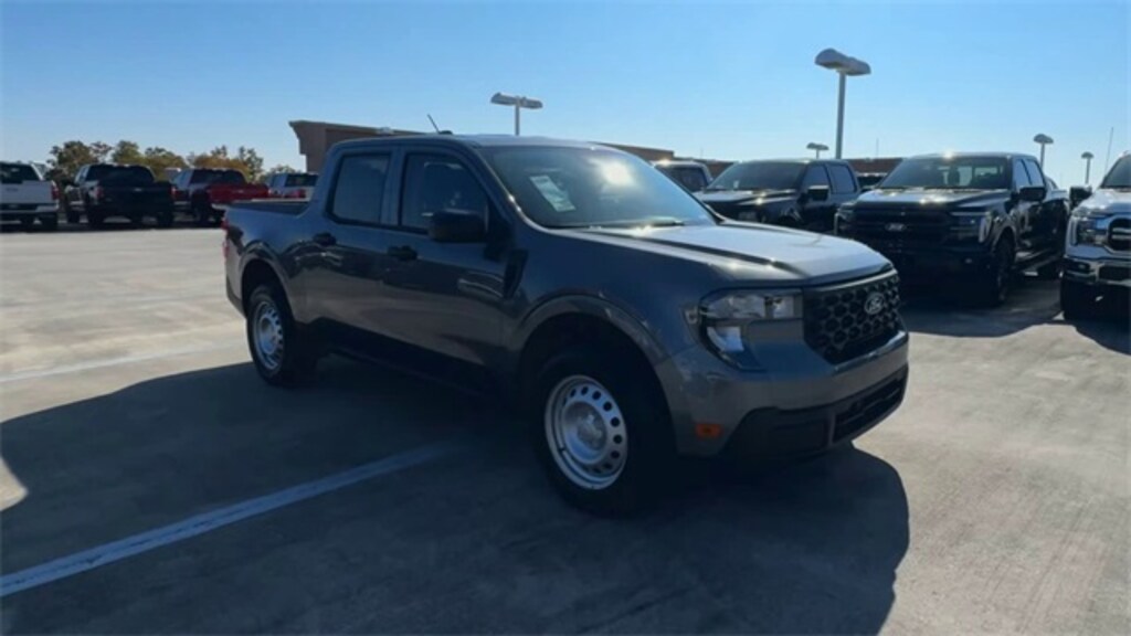 New 2025 Ford Maverick XL Truck SuperCrew