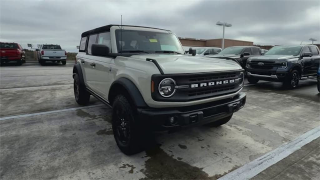 New 2025 Ford Bronco Big Bend SUV