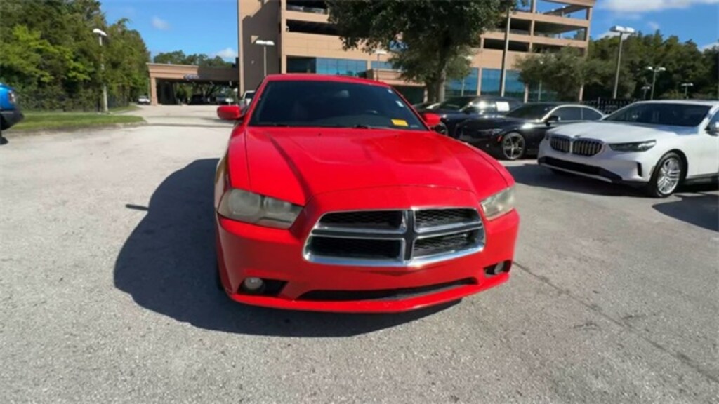 Used 2014 Dodge Charger SXT Sedan