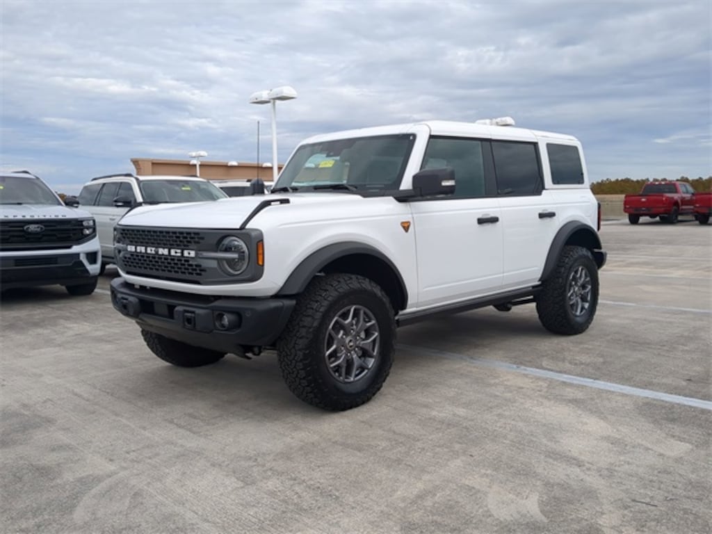 New 2025 Ford Bronco Badlands SUV