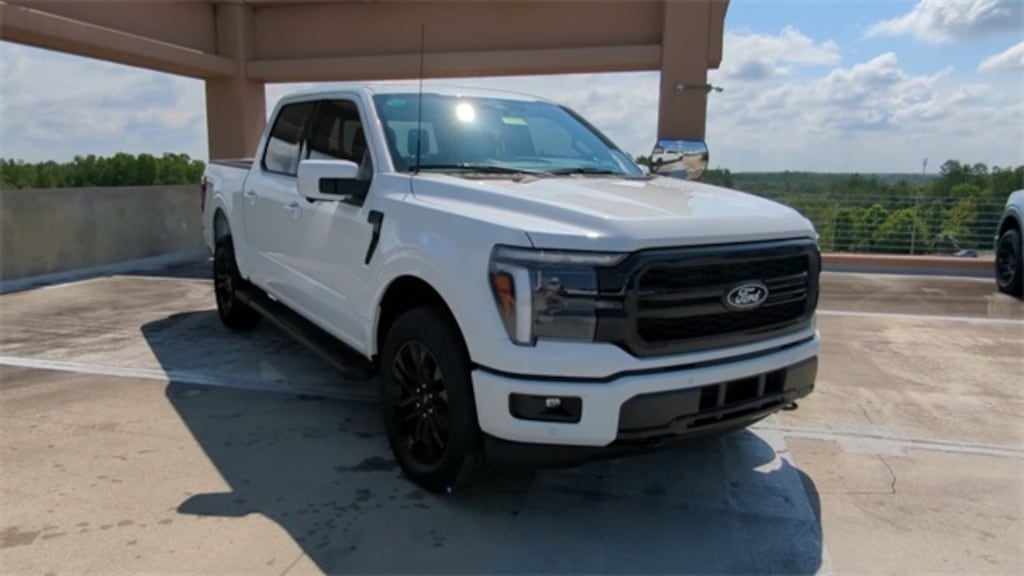 New 2025 Ford F-150 Lariat Truck SuperCrew Cab