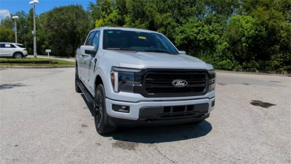 New 2025 Ford F-150 Lariat Truck SuperCrew Cab
