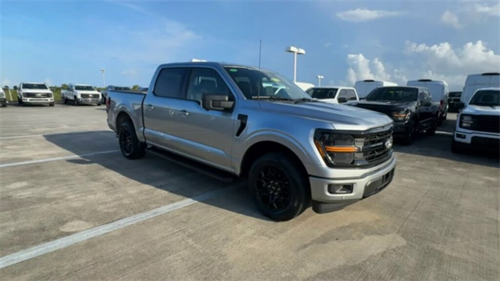 New 2025 Ford F-150 XLT Truck SuperCrew Cab