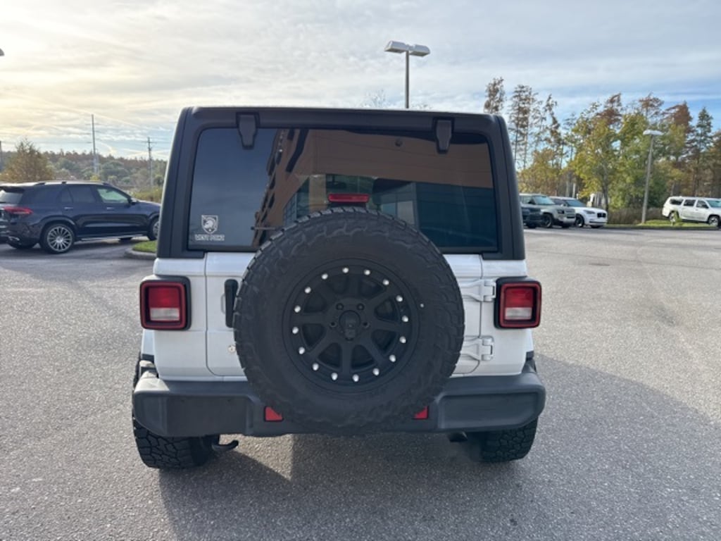 Used 2019 Jeep Wrangler Unlimited Sahara SUV