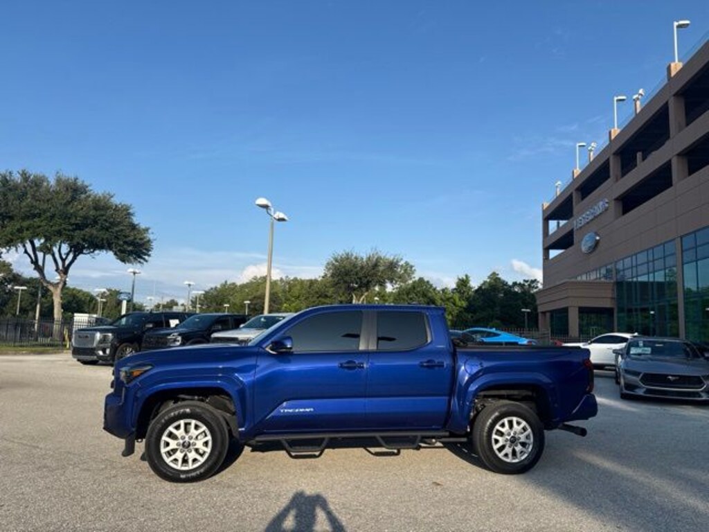 Used 2025 Toyota Tacoma SR5 Truck