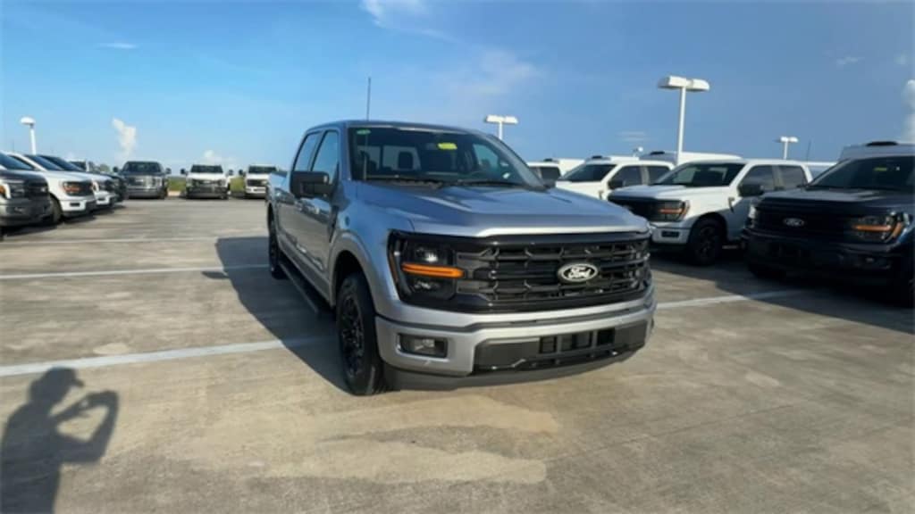 New 2025 Ford F-150 XLT Truck SuperCrew Cab