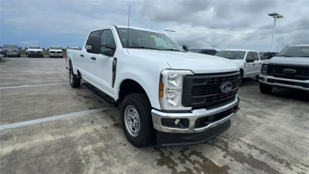 New 2026 Ford F-250 Truck Crew Cab
