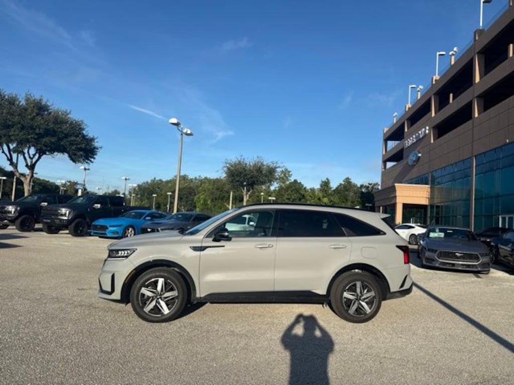 Used 2022 Kia Sorento EX SUV