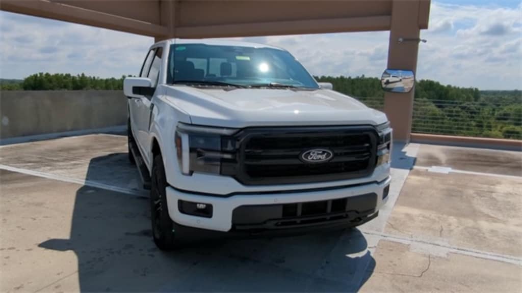 New 2025 Ford F-150 Lariat Truck SuperCrew Cab