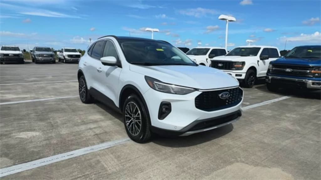 New 2026 Ford Escape PHEV SUV