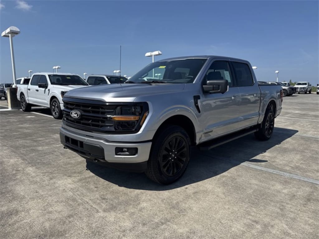 New 2025 Ford F-150 XLT Truck SuperCrew Cab