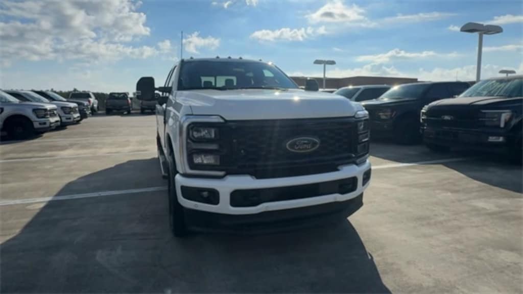 New 2026 Ford F-350 Truck Crew Cab