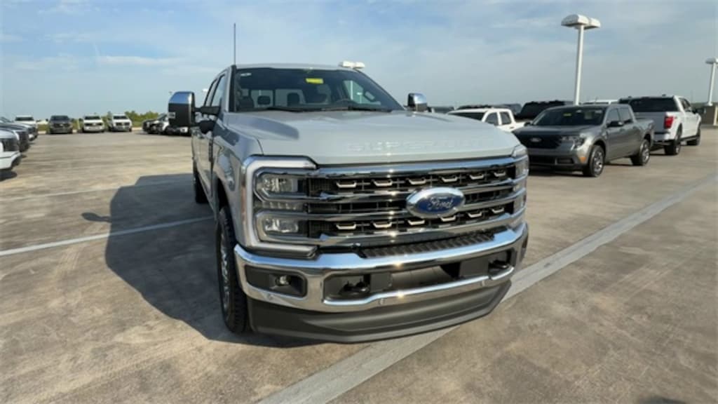 New 2025 Ford F-250 Truck Crew Cab