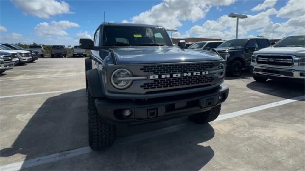 New 2025 Ford Bronco Badlands SUV
