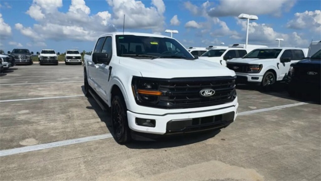 New 2025 Ford F-150 XLT Truck SuperCrew Cab