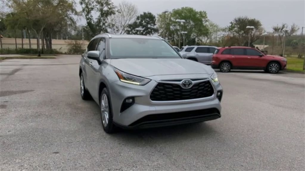 Certified 2022 Toyota Highlander Limited SUV