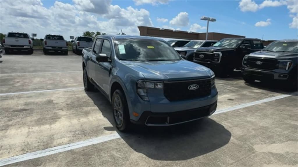 New 2025 Ford Maverick XLT Truck SuperCrew