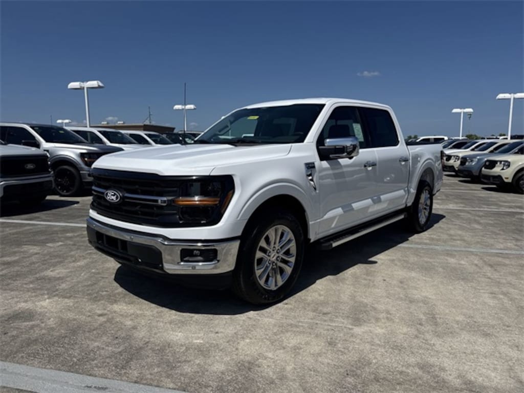 New 2025 Ford F-150 XLT Truck SuperCrew Cab