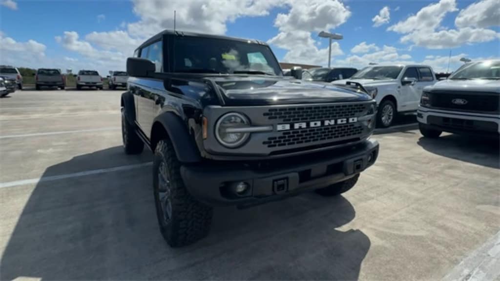 New 2025 Ford Bronco Badlands SUV