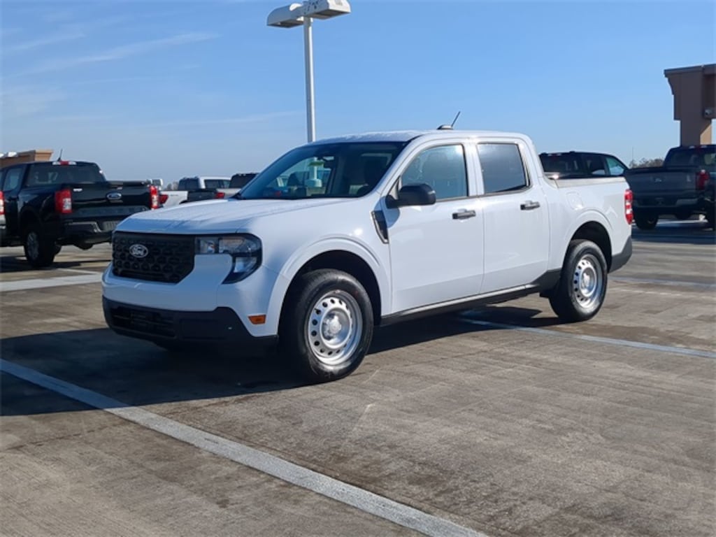 New 2026 Ford Maverick XL Truck SuperCrew
