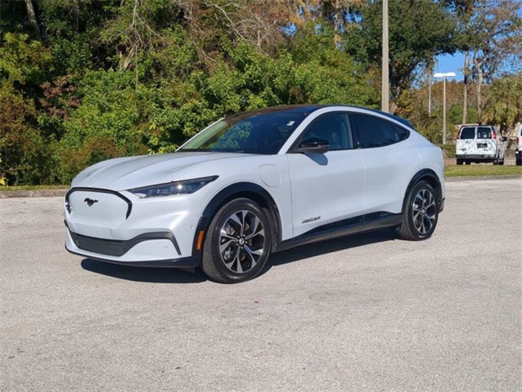 Used 2022 Ford Mustang Mach-E Premium SUV