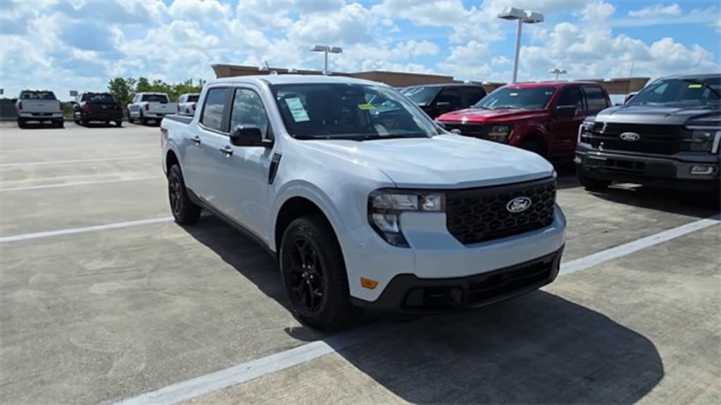 New 2025 Ford Maverick XLT Truck SuperCrew