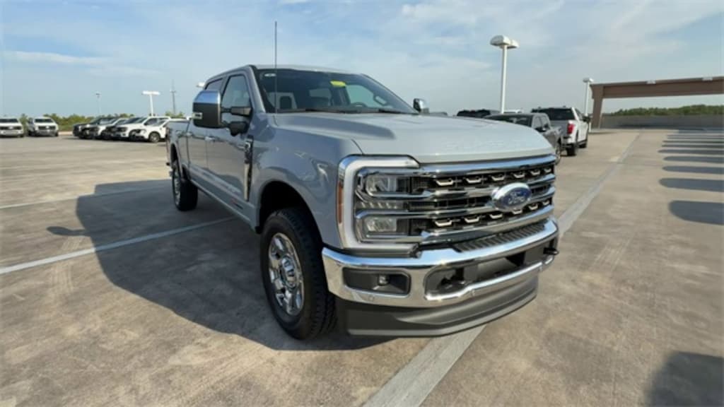 New 2025 Ford F-250 Truck Crew Cab