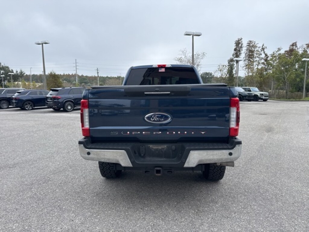 Used 2017 Ford F-350SD Lariat Truck