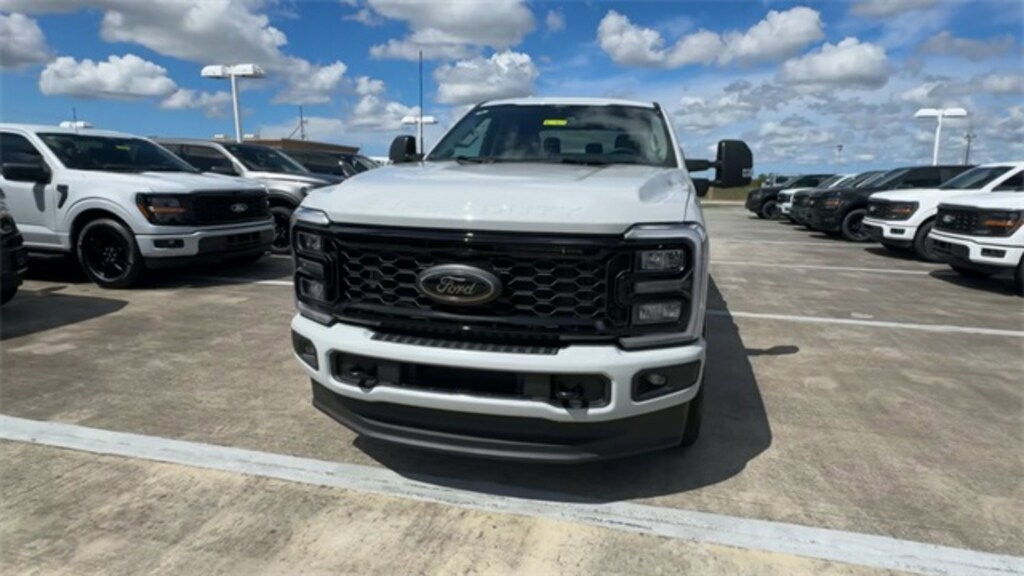 New 2026 Ford F-250 Truck Crew Cab