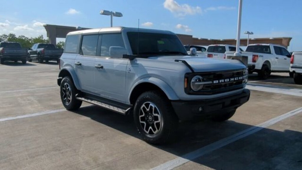 New 2026 Ford Bronco Outer Banks SUV