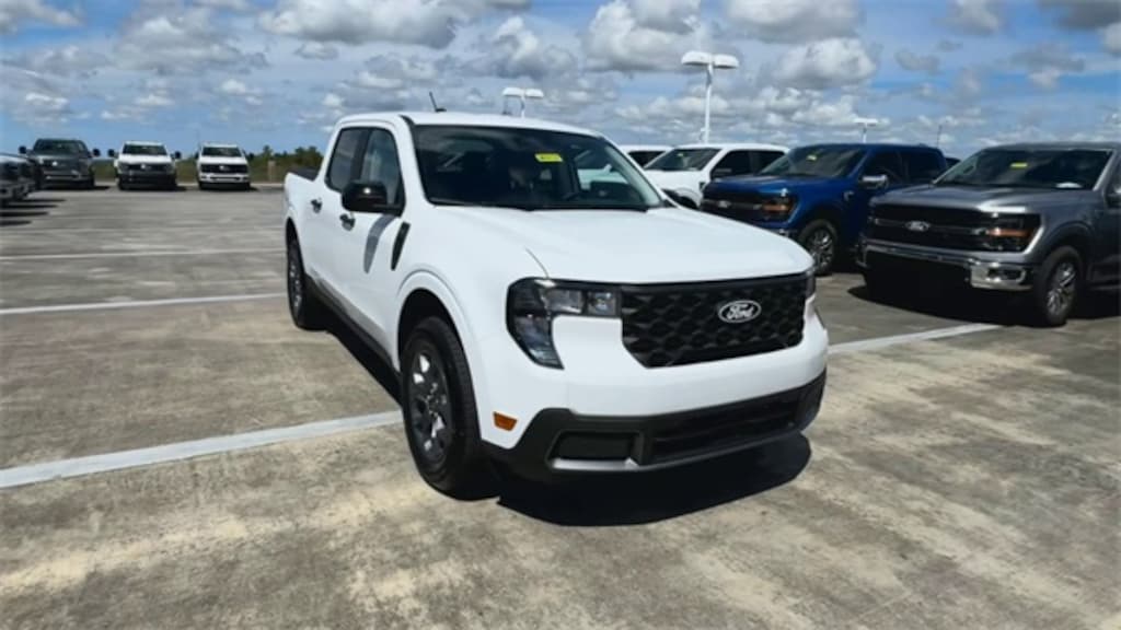 New 2025 Ford Maverick XLT Truck SuperCrew