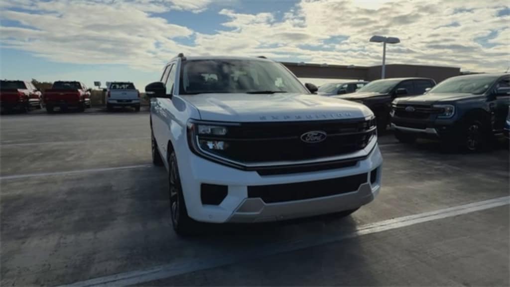 New 2025 Ford Expedition Platinum SUV