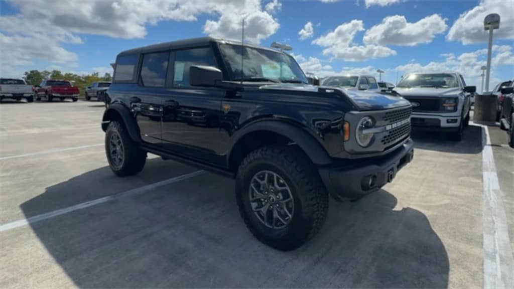New 2025 Ford Bronco Badlands SUV