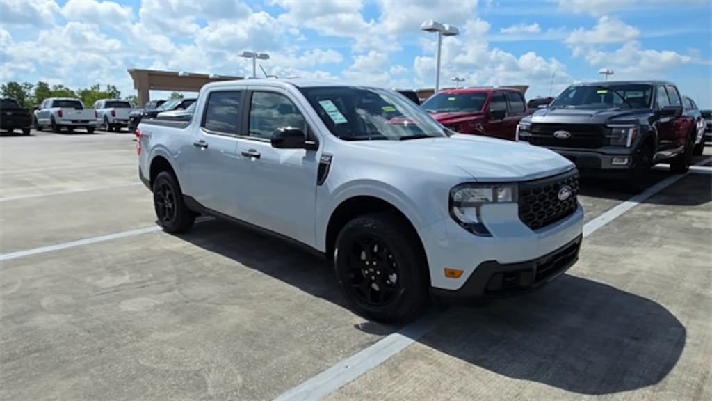 New 2025 Ford Maverick XLT Truck SuperCrew